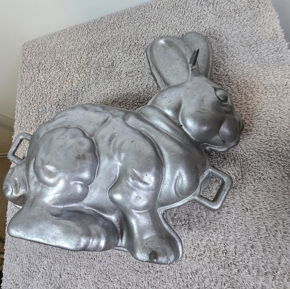 Silver Rabbit Cake Mold - Picture 13 of 13